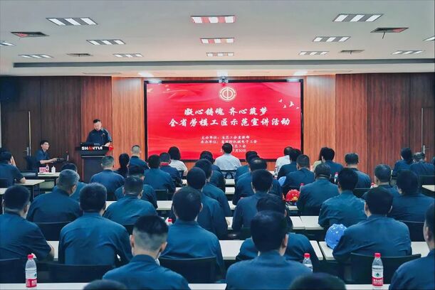 5dd102c4559749e4aa73a1937e7d82cd